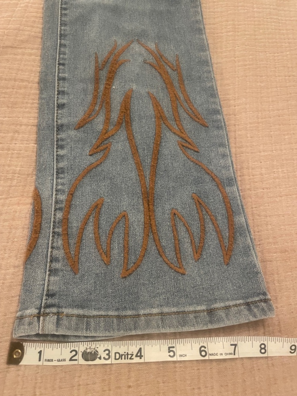 NWT WESTFADE Light Wash Jeans with Brown Flame Embroidery - Picture 7 of 8